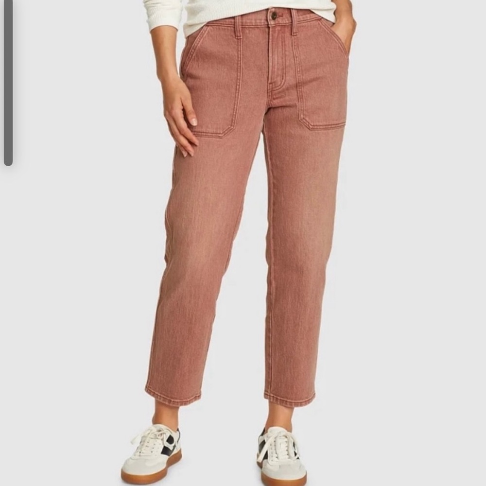 Eddie Bauer cropped Jean, size 8, new never worn, has size sticker on, pinkish
